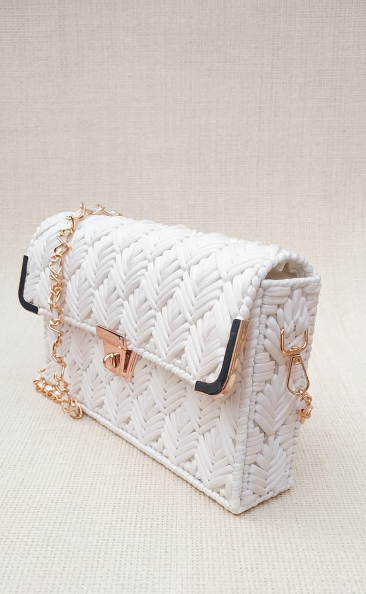 NOVO WEAVE – White Handmade floral handbag